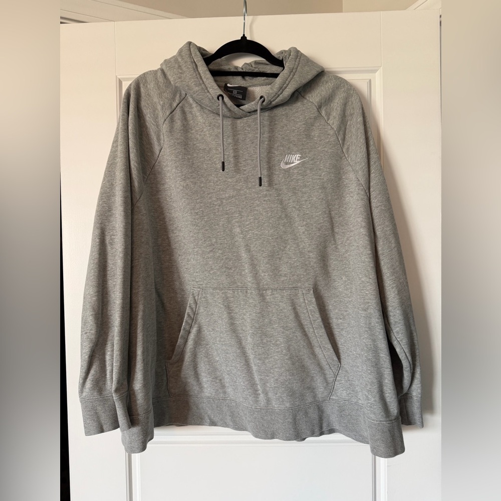 Nike Women's Heather Gray Pullover Hoodie